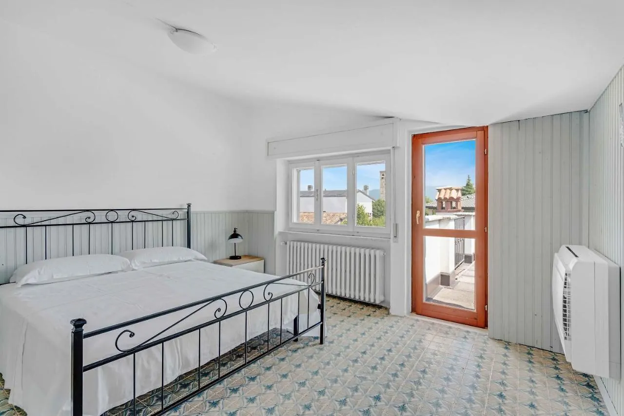 Feriehus -Centrale- Terrazza Sul Lago, La Brezza Del Garda Desenzano del Garda